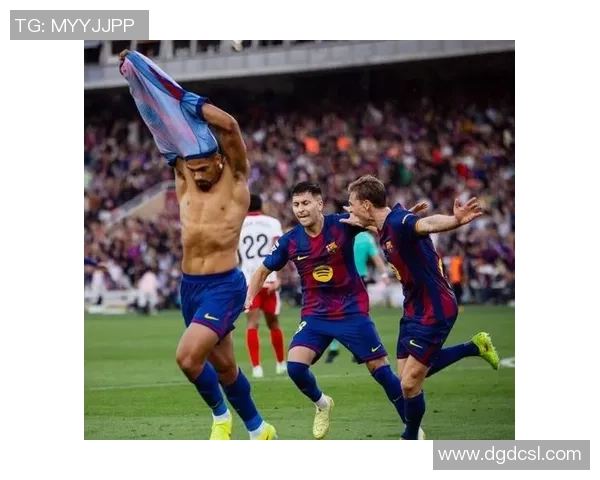 西甲激战：那不勒斯顽强逼平皇马全场沸腾瞬间回顾